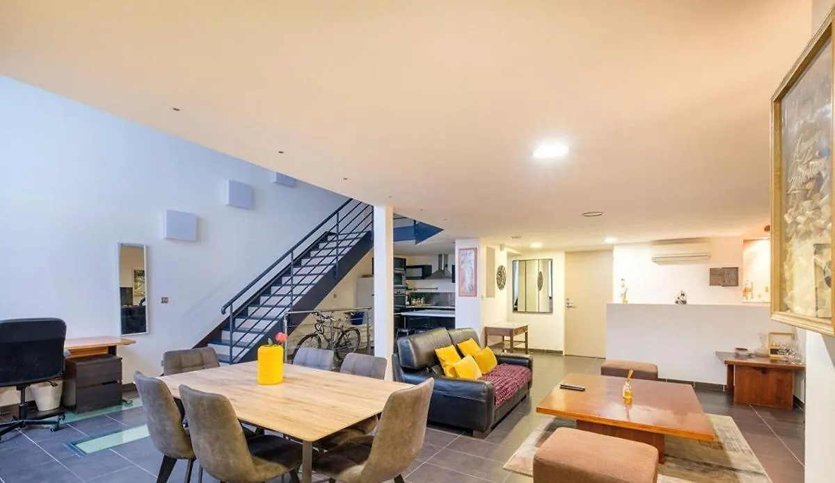 Apartment Loft Triplex 3 Chambres Doubles Villeurbanne France